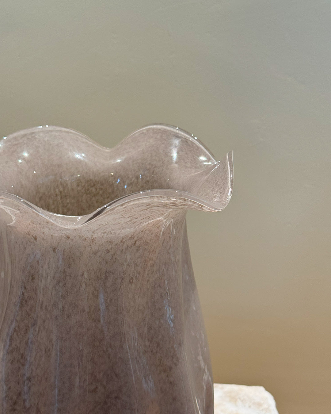 Scarlet Vase Beige
